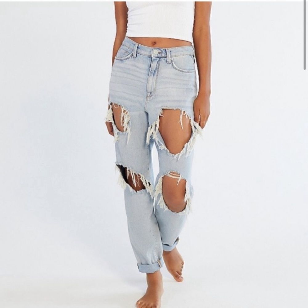 BDG Mom High Rise Jeans